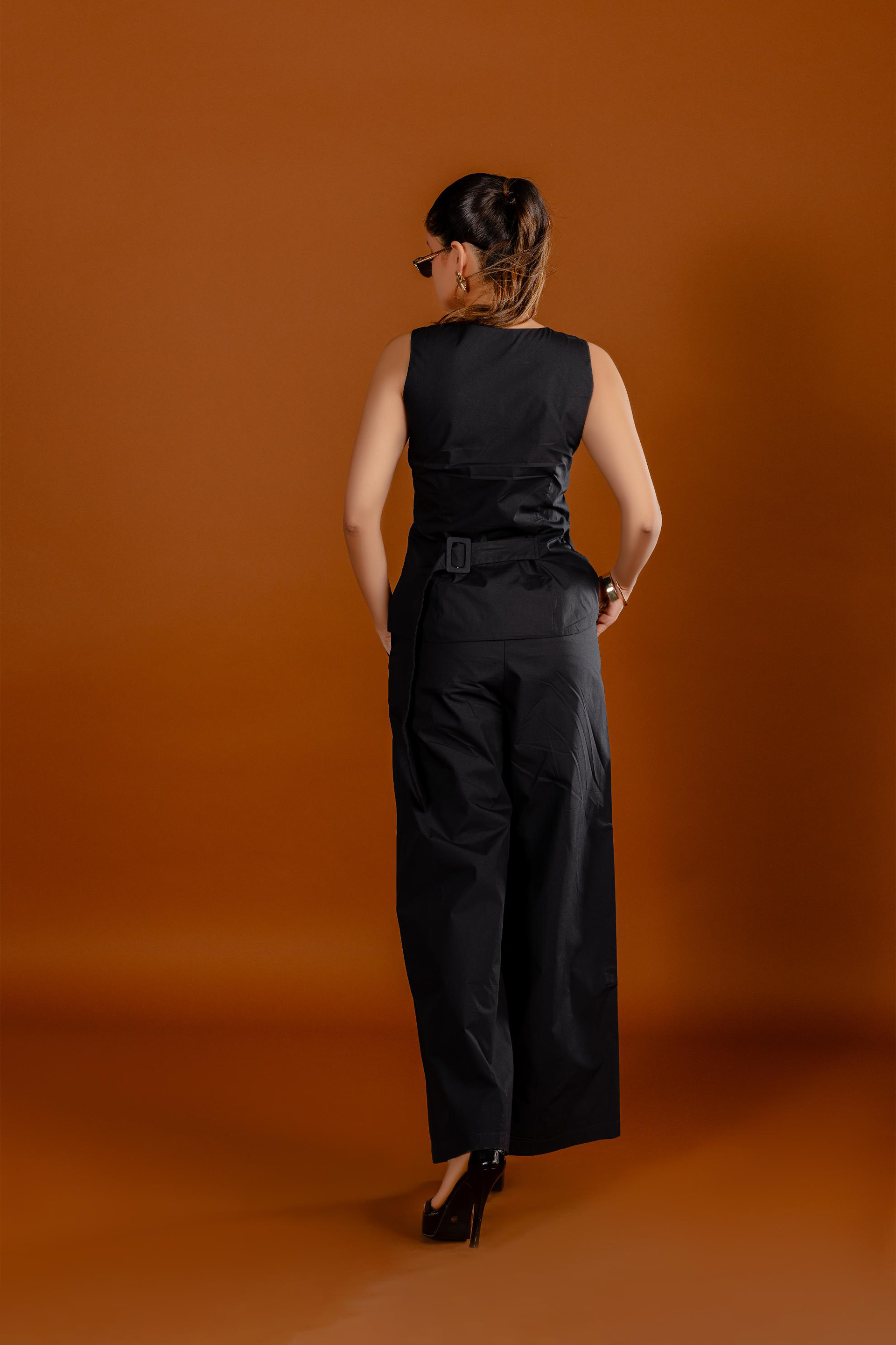 LINEAR PEPLUM